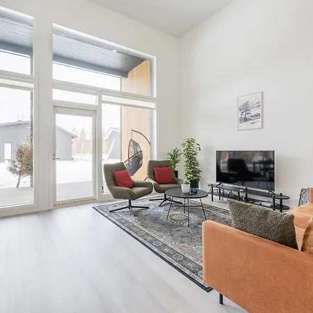 New 3 Bedroom Close To Arctic Circle Appartamento