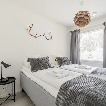 New 3 Bedroom Close To Arctic Circle Appartamento