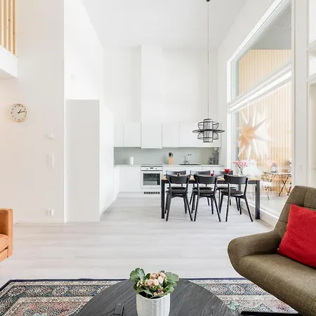 New 3 Bedroom Close To Arctic Circle Appartement