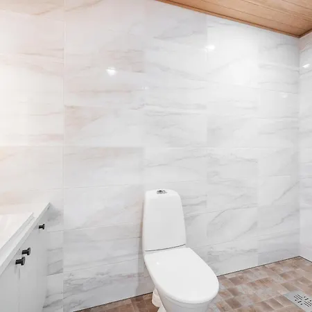 New 3 Bedroom Close To Arctic Circle